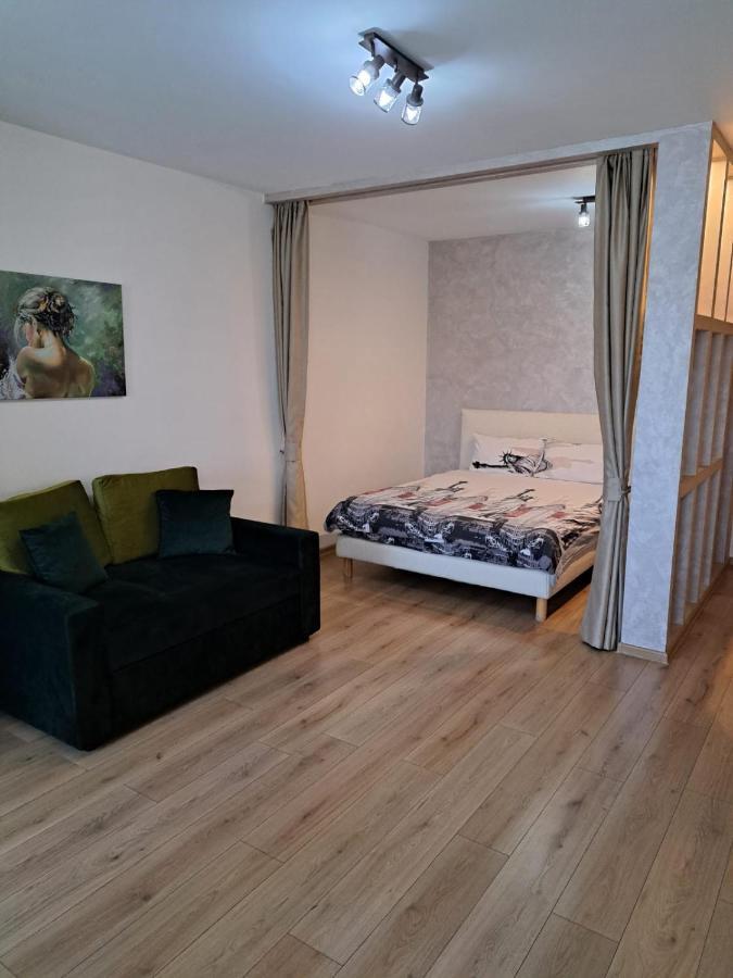 Glamour Studio Oradea Buitenkant foto