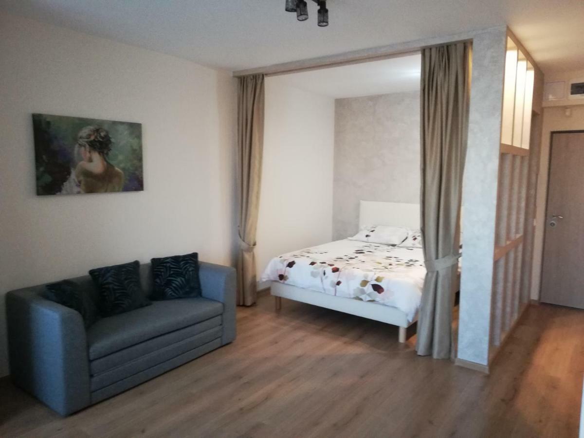 Glamour Studio Oradea Buitenkant foto